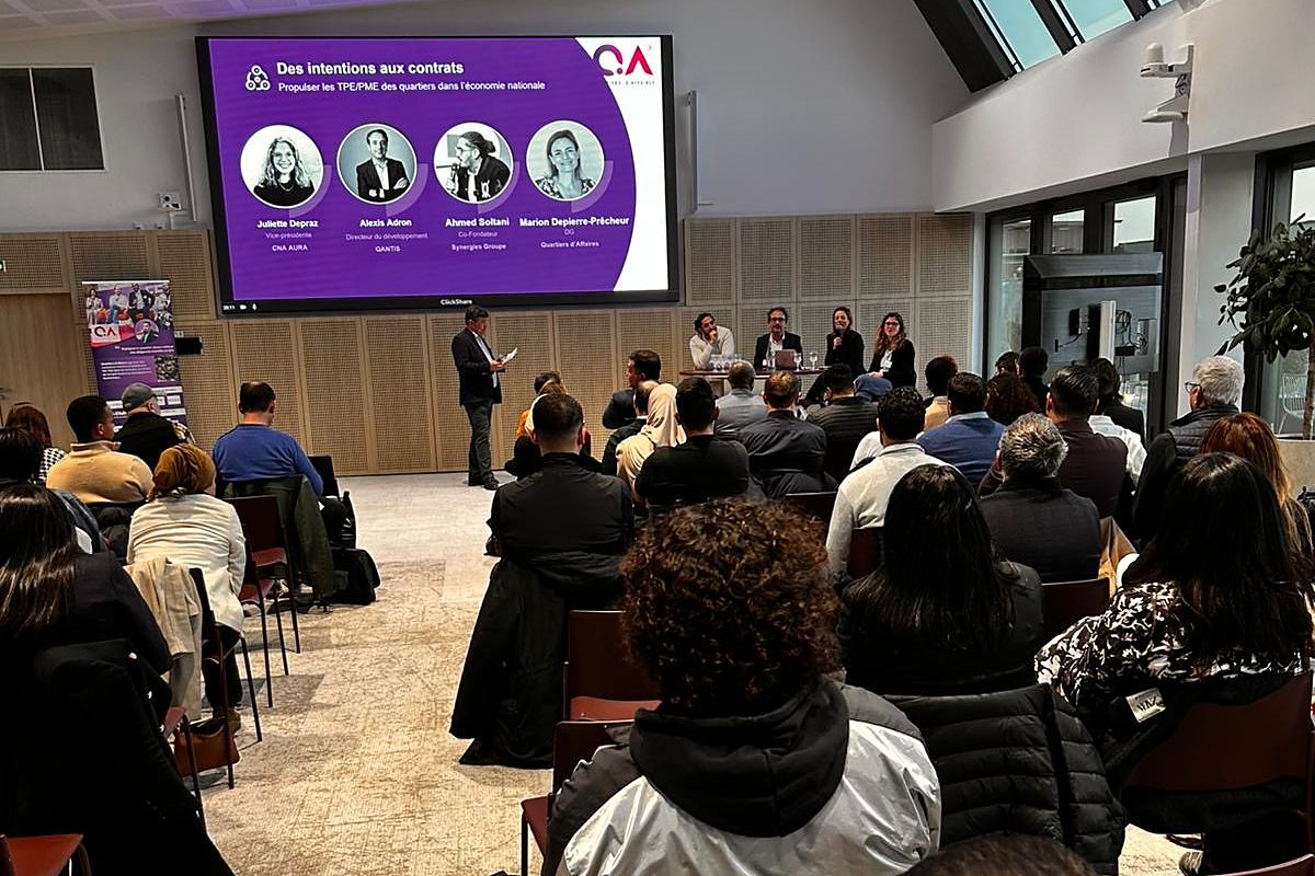 Table ronde « Des intentions aux contrats » devant le public, rencontre du label Made in Banlieue à Lyon le 31 mars 2026